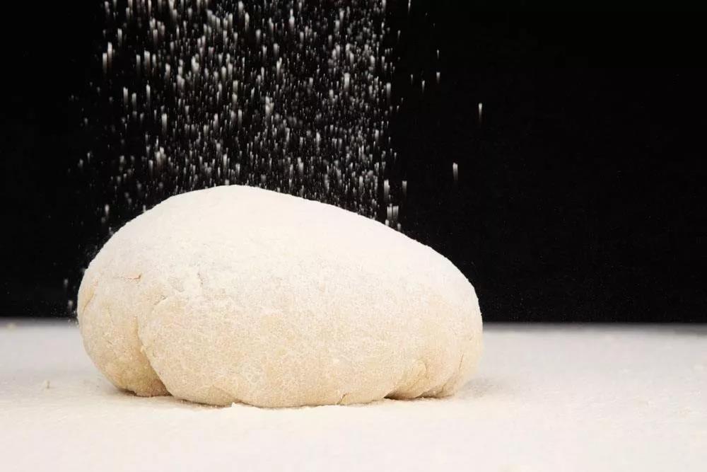 餛飩、刀削面、面條、肉夾饃、餡餅、發(fā)面油餅的和面方法及配方